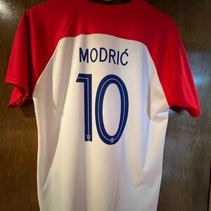 Luka Modrić Croatia Jersey - Men’s S